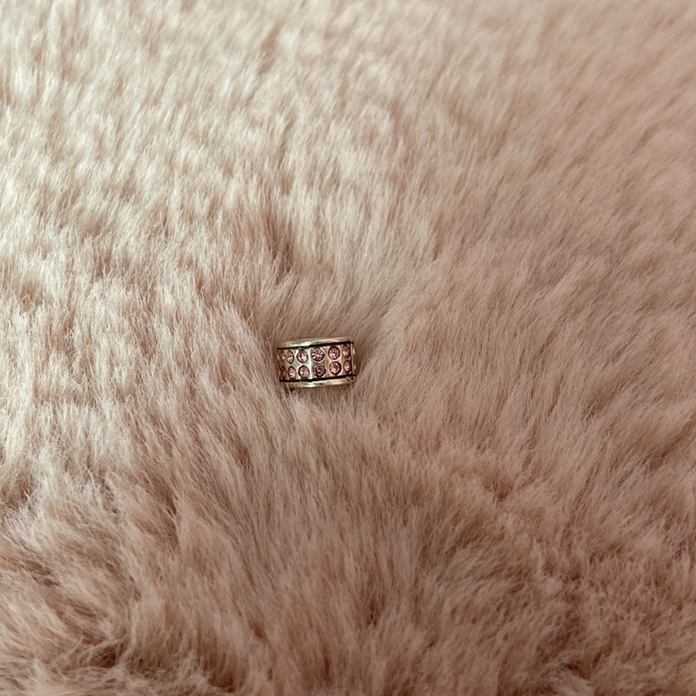 Brighton Oval Stone Pink Spacer 1